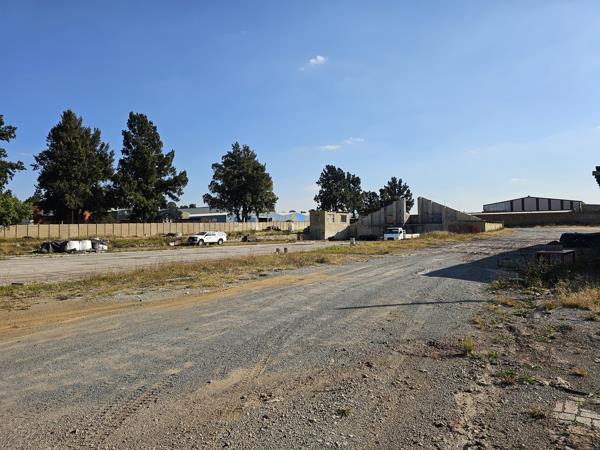 12 140 m² Industrial space