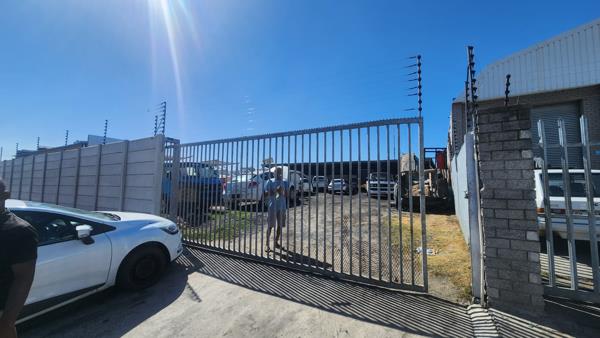 1 041 m² Industrial space