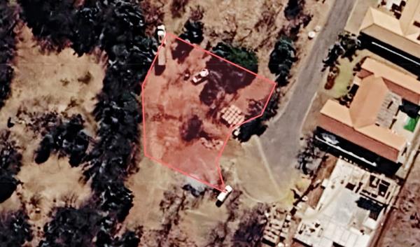 1 036 m² Land
