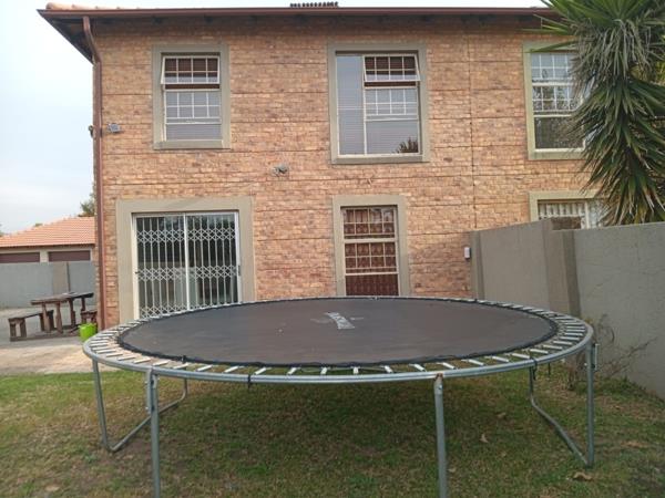 4 Bedroom Townhouse