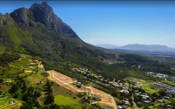 166 m² Land
