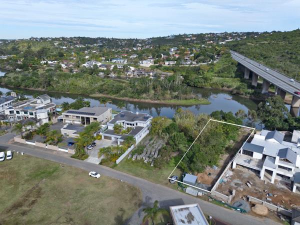 1 575 m² Land