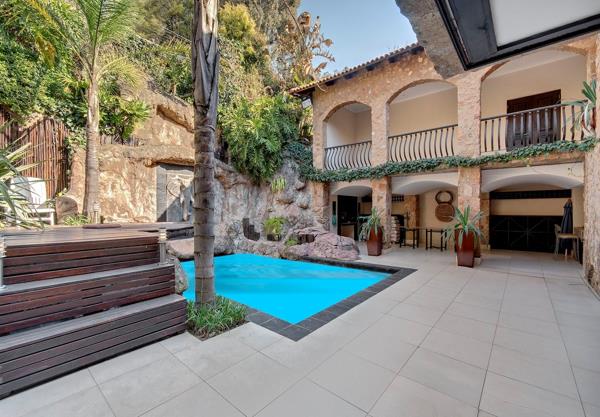 5 Bedroom House
