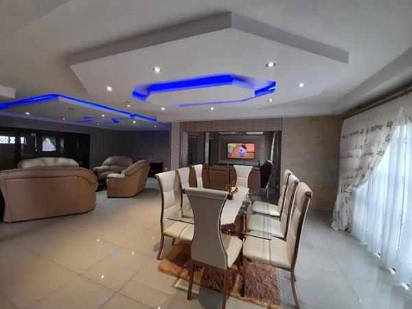 5 Bedroom House