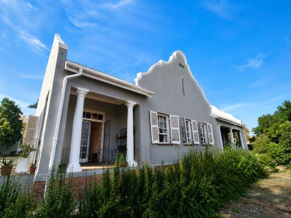 6 Bedroom House
