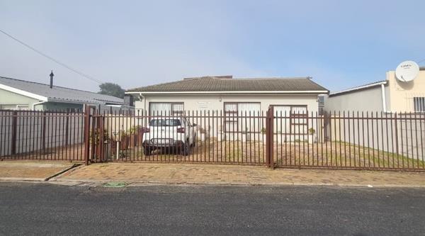 8 Bedroom House
