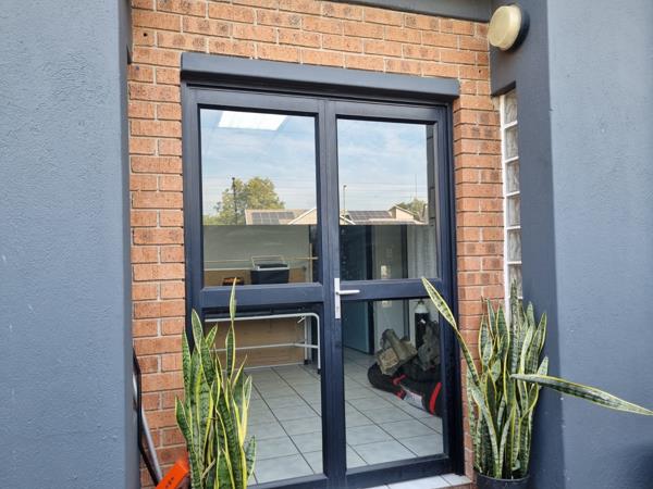 110 m² Commercial space