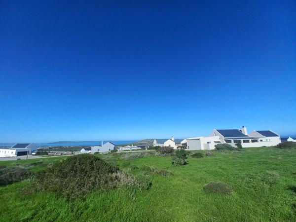 853 m² Land