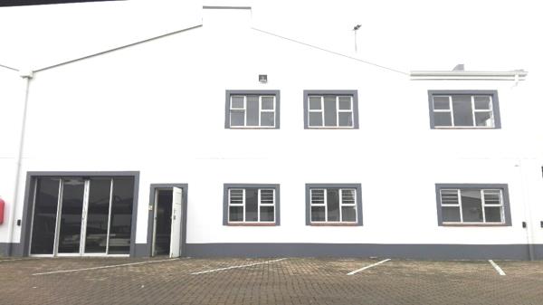 680 m² Retail Space