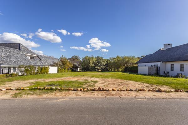 1 065 m² Land