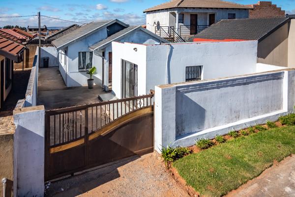 2 Bedroom House