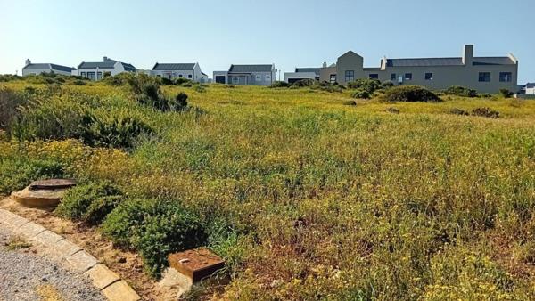 753 m² Land