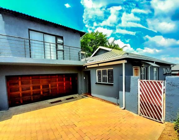 6 Bedroom House