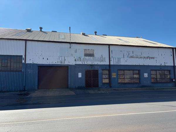684 m² Industrial space
