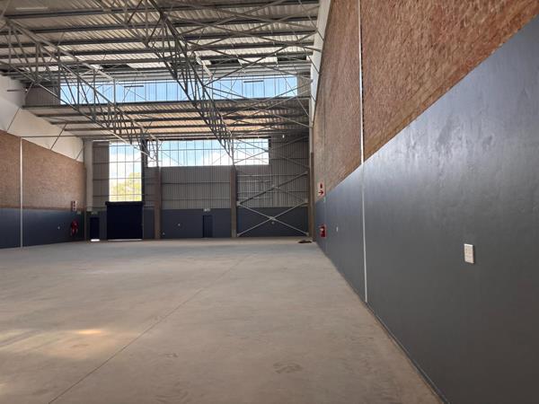 895 m² Industrial space