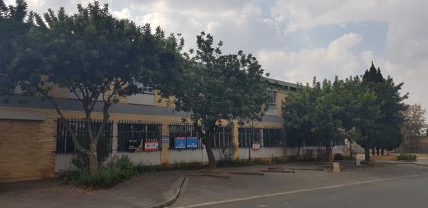 1 972 m² Industrial space