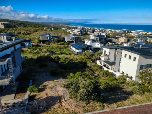 512 m² Land