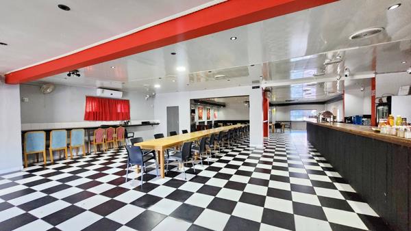 376 m² Commercial space