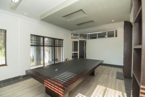 293 m² Commercial space