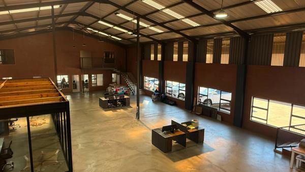 870 m² Industrial space