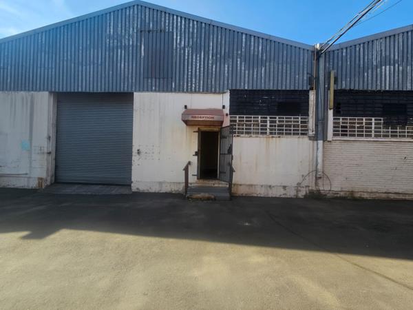 1 600 m² Industrial space
