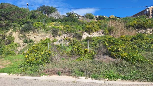1 090 m² Land