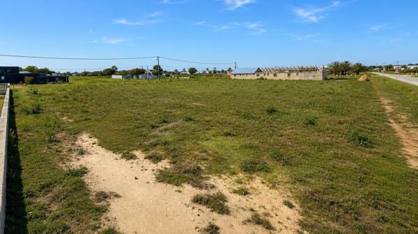 1 256 m² Land