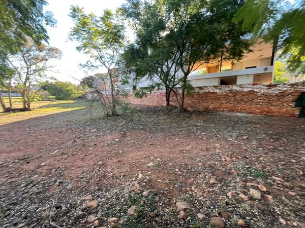 606 m² Land