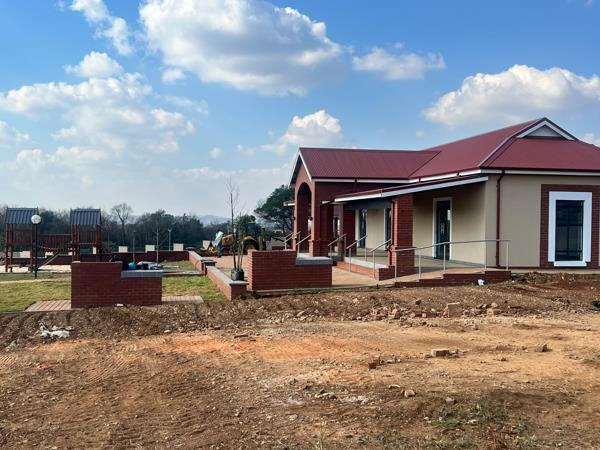 448 m² Land