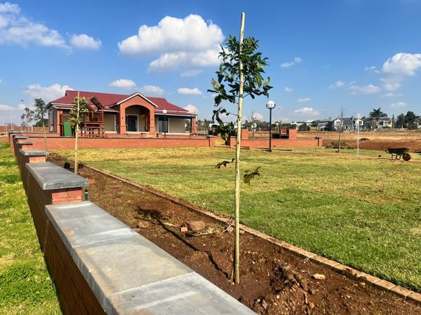 448 m² Land