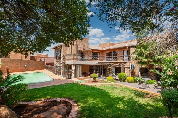 5 Bedroom House