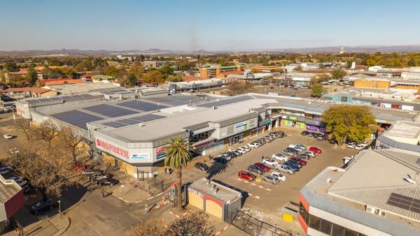 8 502 m² Retail Space