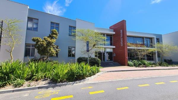 121 m² Commercial space