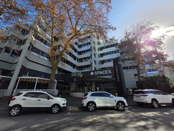 653 m² Commercial space
