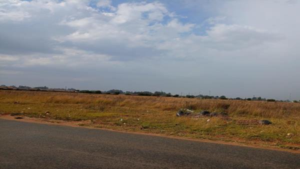 1 039 m² Land