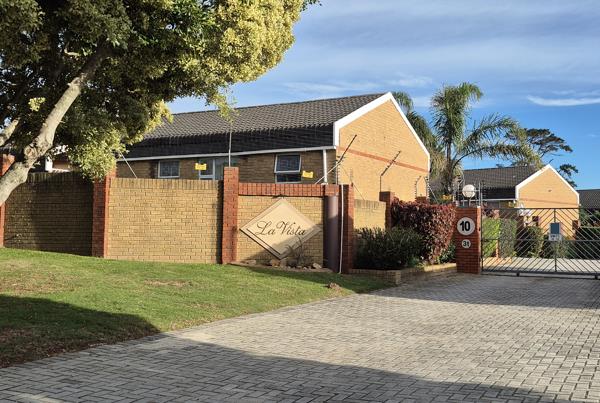 4 Bedroom Townhouse