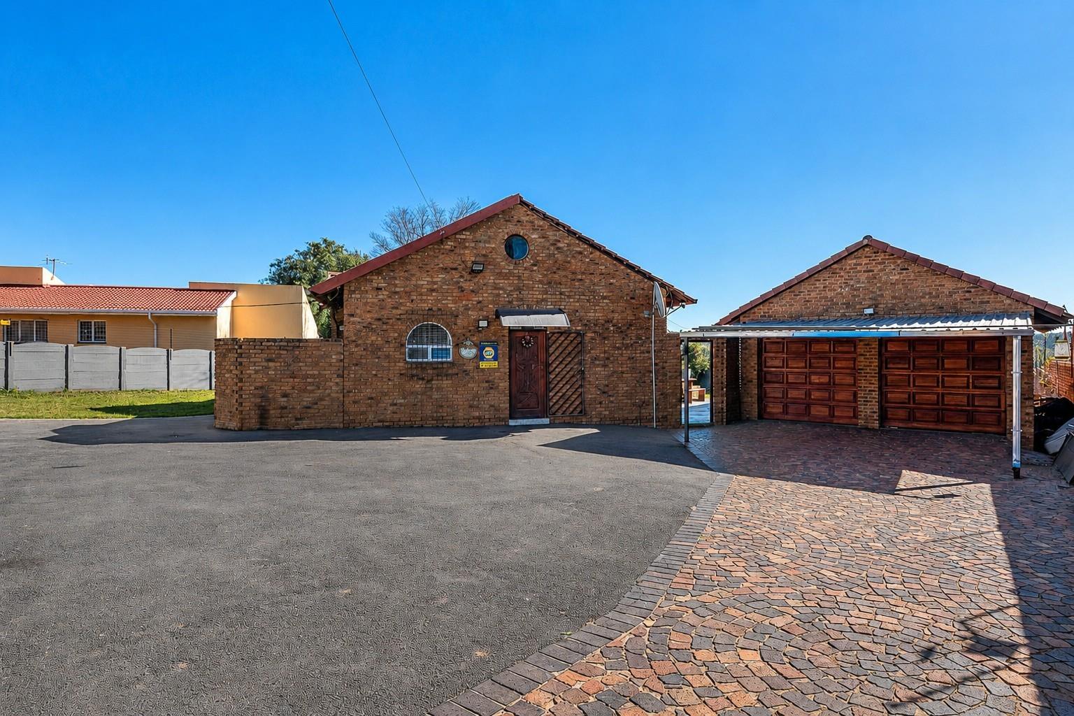 3 Bedroom House in Elandspark