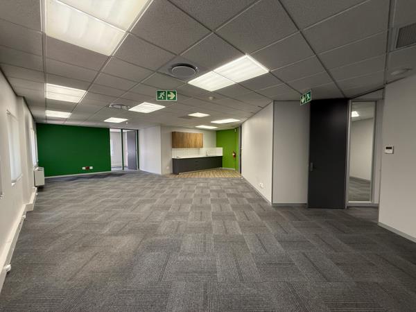 164 m² Commercial space