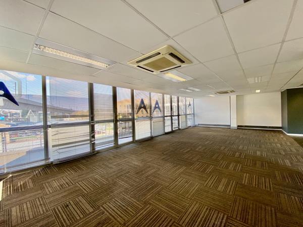 319 m² Office Space