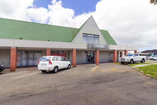 328 m² Retail Space