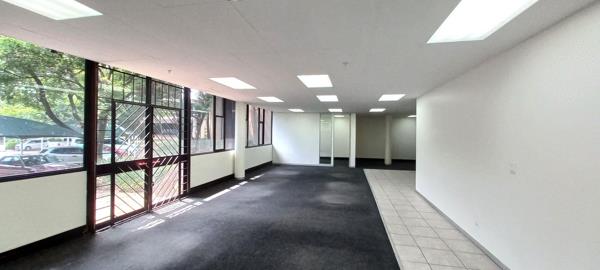 2 633 m² Office Space
