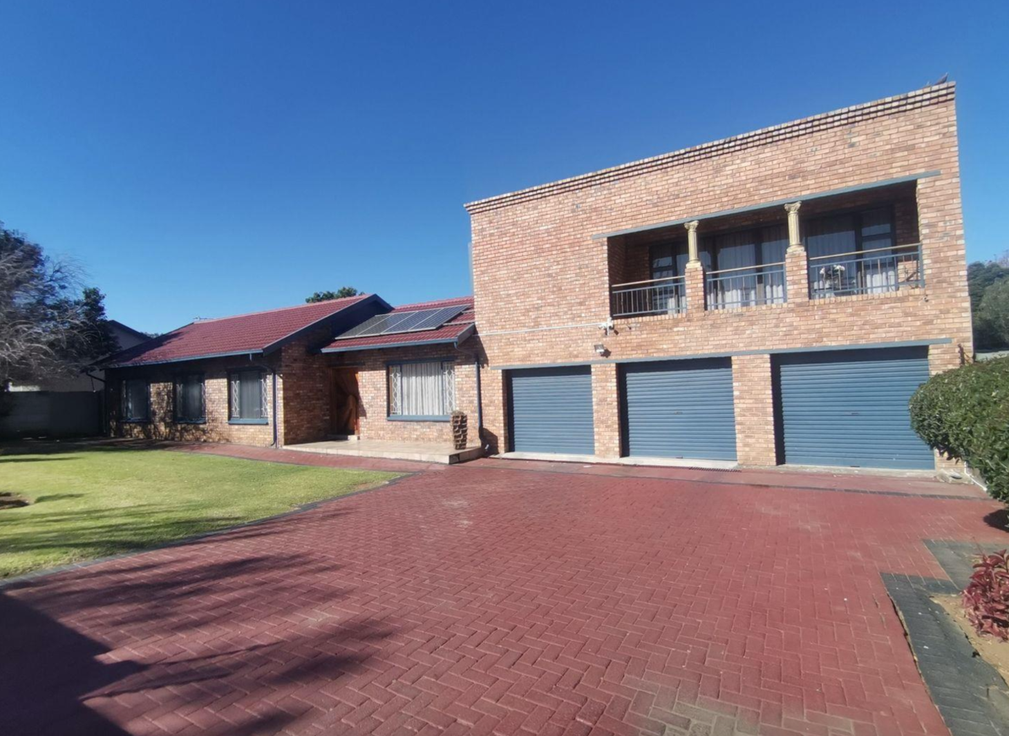 4 Bedroom House in Mayfield Park