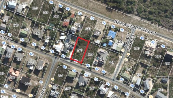 972 m² Land