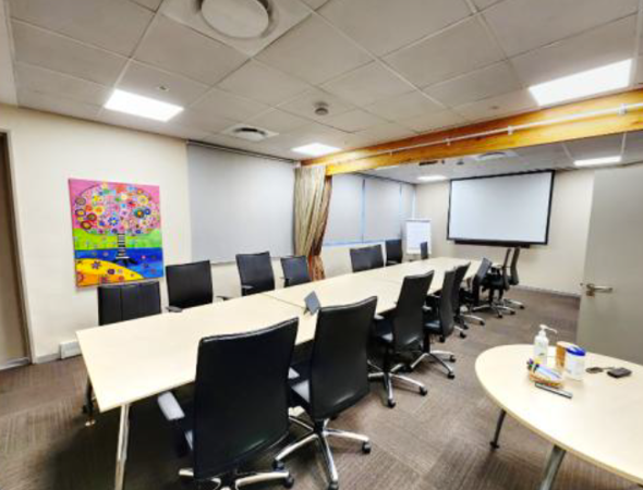 253.3 m² Commercial space