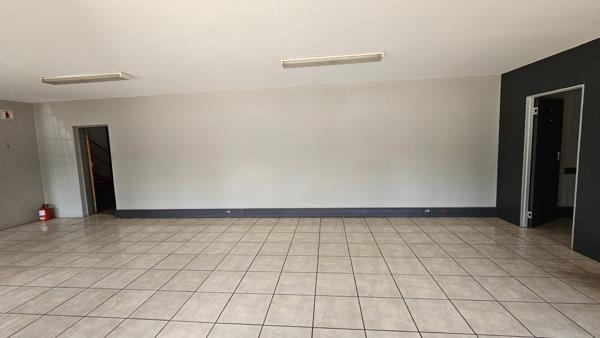 743 m² Industrial space