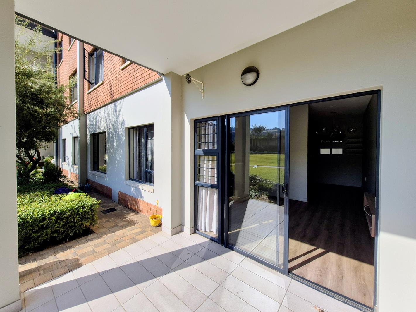 1 Bedroom Apartment in Waterkloof Ridge