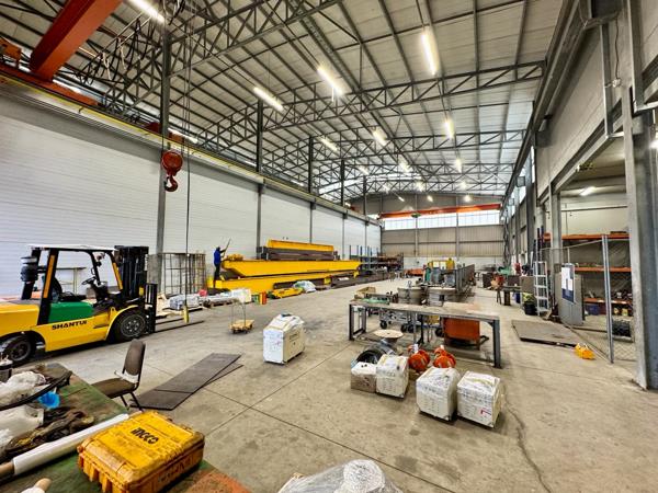 1 590 m² Industrial space