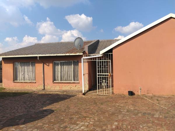 10 Bedroom House