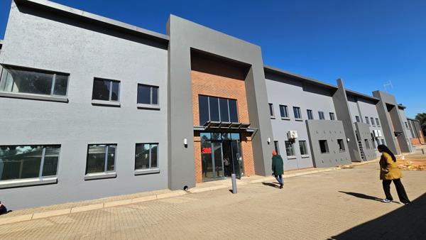 4 892 m² Industrial space