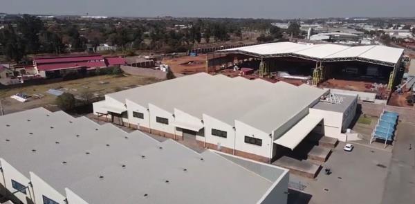 1 972 m² Industrial space